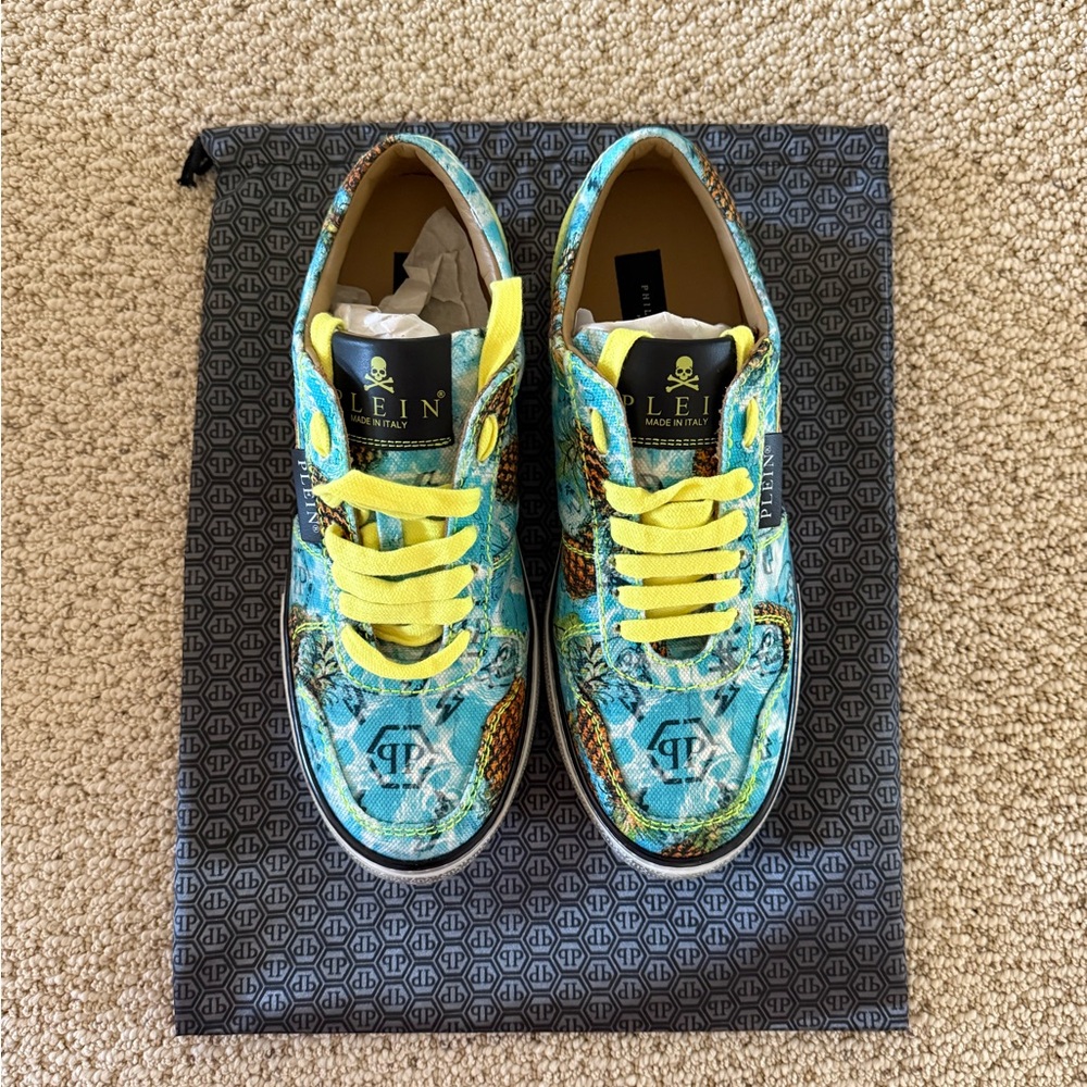 NEW Philipp Plein Flame Print Lo-Top Sneakers Size 41 IT | 8 US - Picture 2 of 9